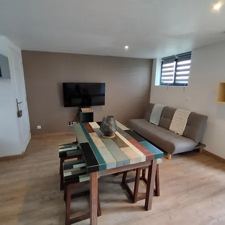 - Proche Circuit - Au Calme Bed & Breakfast